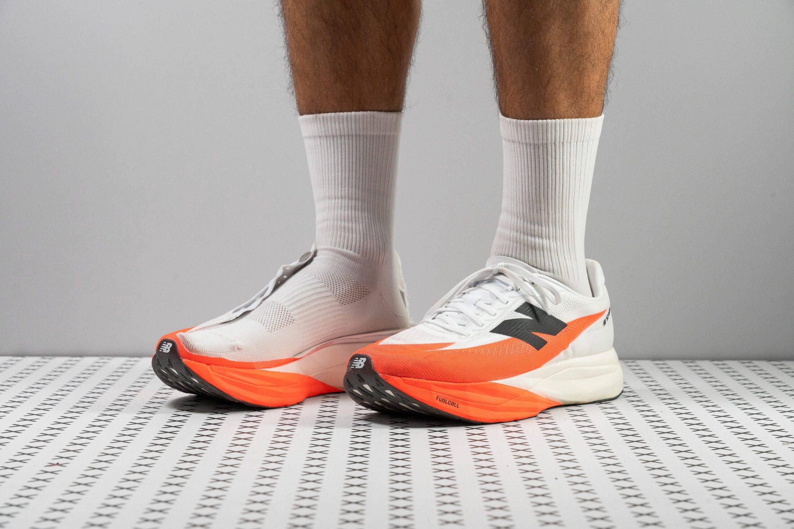 【New Balance】FuelCell SuperComp Elite v5の製品画像